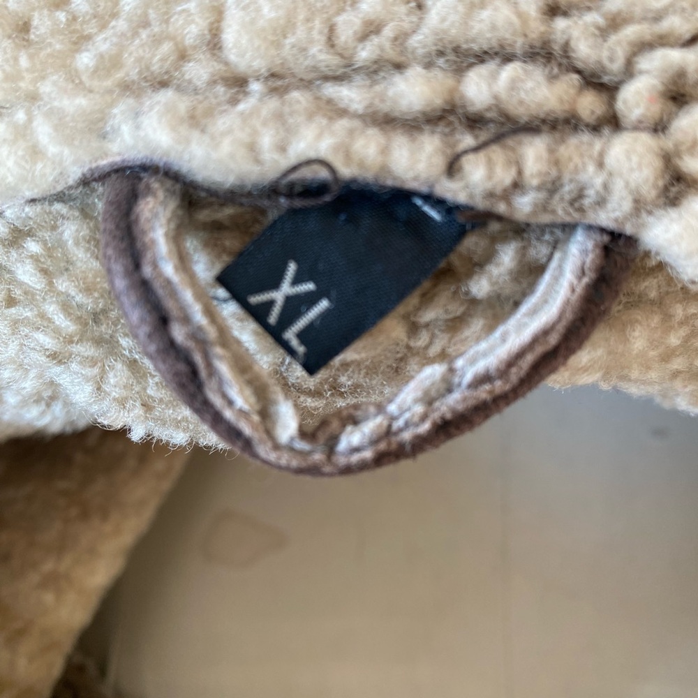 Vintage Original Shearling Coat - Picture 10 of 10